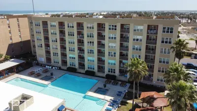 2BR · Private Beach Access · Pool & Heated Hot Tub - image 80 of 120