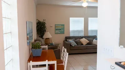 EZ Access 1st Floor " 5 mins to Beach " Pool - image 13 of 69