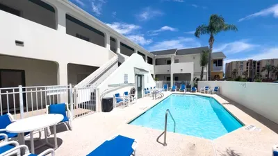 EZ Access 1st Floor " 5 mins to Beach " Pool - image 59 of 69