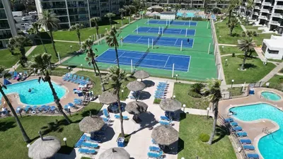 "Beachfront Hotspot" New Furnishings "Pool" 1s - image 94 of 103