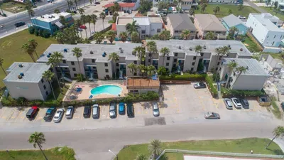 1st Floor 2BR | 250 Steps to Beach | No Stairs SPI - image 101 of 102
