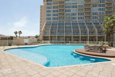 Poolside " Family Perfect " On Beach " 1st Floor - image 52 of 77