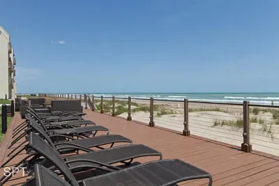 Poolside " Family Perfect " On Beach " 1st Floor - image 31 of 77