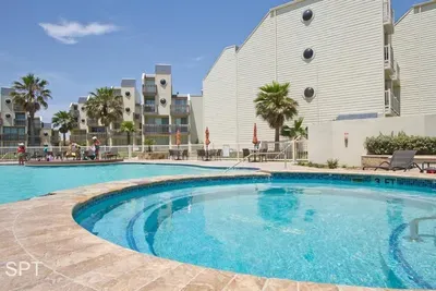 Poolside " Family Perfect " On Beach " 1st Floor - image 42 of 77