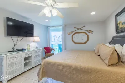 Poolside " Family Perfect " On Beach " 1st Floor - image 12 of 77