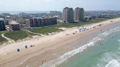 Direct Beachfront Condo-Jacuzzi-Elevator-SPI - image 135 of 156