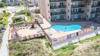 Direct Beachfront Condo-Jacuzzi-Elevator-SPI - image 146 of 156