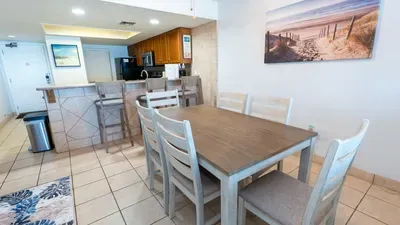 Direct Beachfront Condo-Jacuzzi-Elevator-SPI - image 48 of 156