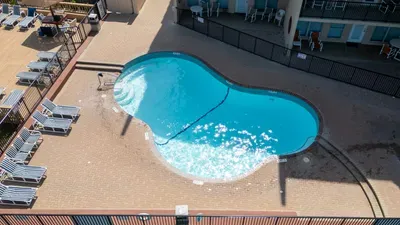 Direct Beachfront Condo-Jacuzzi-Elevator-SPI - image 147 of 156