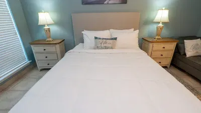 Direct Beachfront Condo-Jacuzzi-Elevator-SPI - image 62 of 156