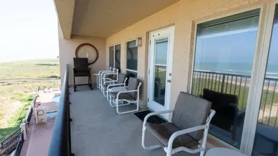 Direct Beachfront Condo-Jacuzzi-Elevator-SPI - image 92 of 156