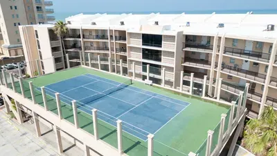 Direct Beachfront Condo-Jacuzzi-Elevator-SPI - image 155 of 156