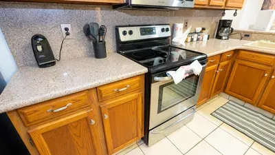 Direct Beachfront Condo-Jacuzzi-Elevator-SPI - image 31 of 156