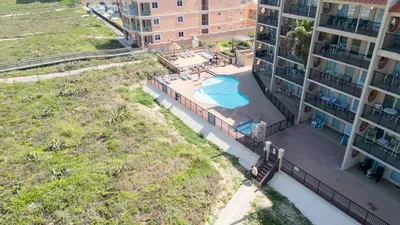 Direct Beachfront Condo-Jacuzzi-Elevator-SPI - image 143 of 156