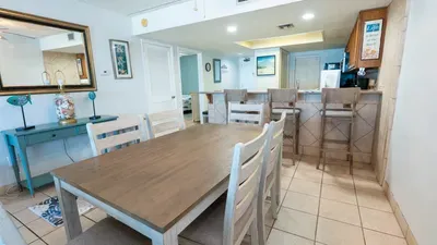 Direct Beachfront Condo-Jacuzzi-Elevator-SPI - image 49 of 156