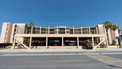 Direct Beachfront Condo-Jacuzzi-Elevator-SPI - image 11 of 156