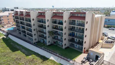 Direct Beachfront Condo-Jacuzzi-Elevator-SPI - image 150 of 156