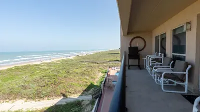 Direct Beachfront Condo-Jacuzzi-Elevator-SPI - image 91 of 156