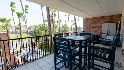 2BR Condo - 2 Pools - Jacuzzi - Steps to Beach SPI - image 43 of 177