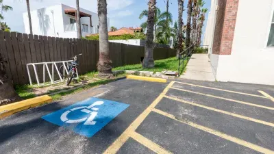 2BR Condo - 2 Pools - Jacuzzi - Steps to Beach SPI - image 24 of 177