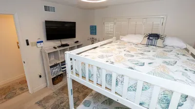 2BR Condo - 2 Pools - Jacuzzi - Steps to Beach SPI - image 129 of 177