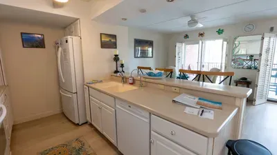 2BR Condo - 2 Pools - Jacuzzi - Steps to Beach SPI - image 51 of 177