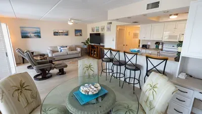 2BR Condo - 2 Pools - Jacuzzi - Steps to Beach SPI - image 56 of 177