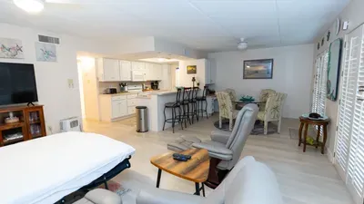 2BR Condo - 2 Pools - Jacuzzi - Steps to Beach SPI - image 72 of 177