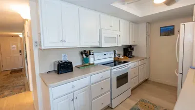 2BR Condo - 2 Pools - Jacuzzi - Steps to Beach SPI - image 50 of 177