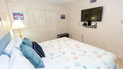 2BR Condo - 2 Pools - Jacuzzi - Steps to Beach SPI - image 105 of 177