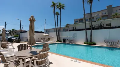 Beachfront 2BR, 5th Floor Views, Wakable SPI - image 131 of 178