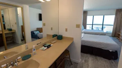Beachfront 2BR, 5th Floor Views, Wakable SPI - image 86 of 178