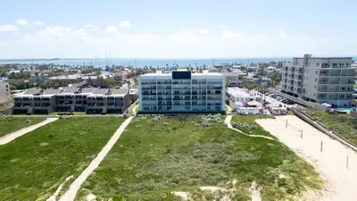 Beachfront 2BR, 5th Floor Views, Wakable SPI - image 172 of 178