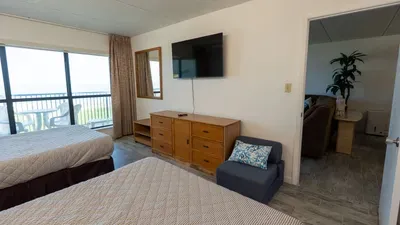 Beachfront 2BR, 5th Floor Views, Wakable SPI - image 84 of 178