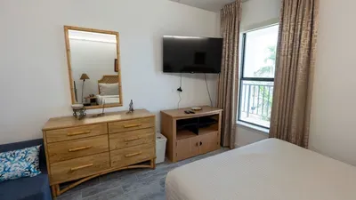 Beachfront 2BR, 5th Floor Views, Wakable SPI - image 102 of 178