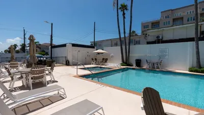 Beachfront 2BR, 5th Floor Views, Wakable SPI - image 130 of 178