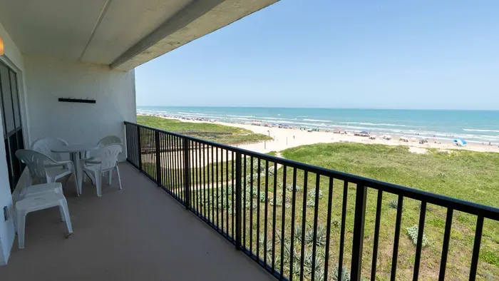 Beachfront 2BR, 5th Floor Views, Wakable SPI - image 5 of 178