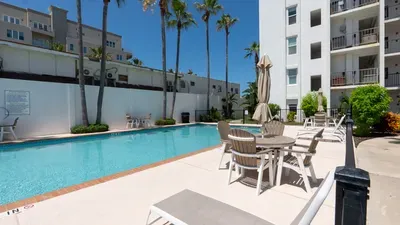 Beachfront 2BR, 5th Floor Views, Wakable SPI - image 129 of 178