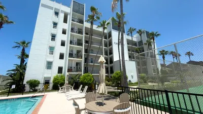 Beachfront 2BR, 5th Floor Views, Wakable SPI - image 143 of 178