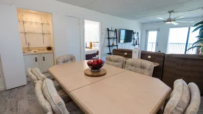 Beachfront 2BR, 5th Floor Views, Wakable SPI - image 61 of 178