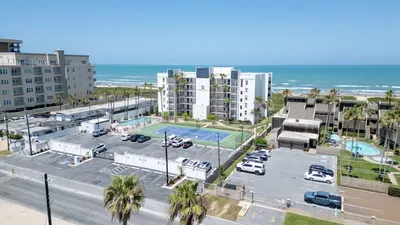Beachfront 2BR, 5th Floor Views, Wakable SPI - image 154 of 178