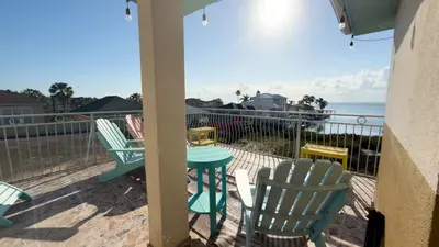 Sunset Bay Views-Private 3 Levels-Rooftop Deck - image 81 of 89