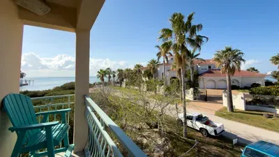 Sunset Bay Views-Private 3 Levels-Rooftop Deck - image 69 of 89