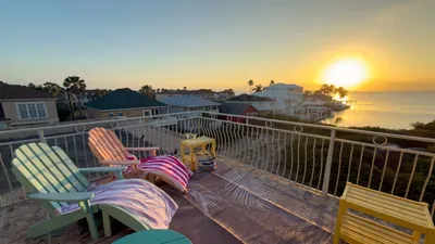Sunset Bay Views-Private 3 Levels-Rooftop Deck - image 82 of 89