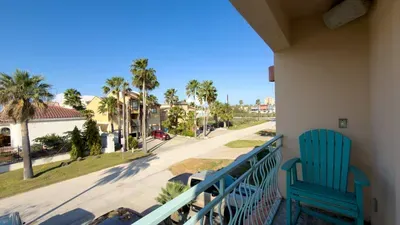 Sunset Bay Views-Private 3 Levels-Rooftop Deck - image 68 of 89