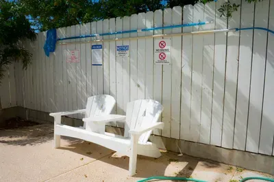 " Oversized 2 Bedroom " Modern " Pool Near Beach - image 45 of 80