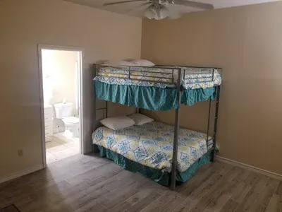 *Clean Pool Walk to Beach * Pet Ok *Ground Floor - image 56 of 66