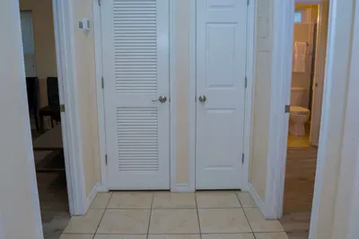 *Clean Pool Walk to Beach * Pet Ok *Ground Floor - image 27 of 66