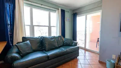 1BR SpaceX Views, Olympic Pool, Beach Access SPI - image 48 of 93