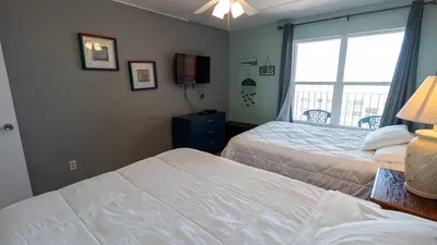 1BR SpaceX Views, Olympic Pool, Beach Access SPI - image 59 of 93